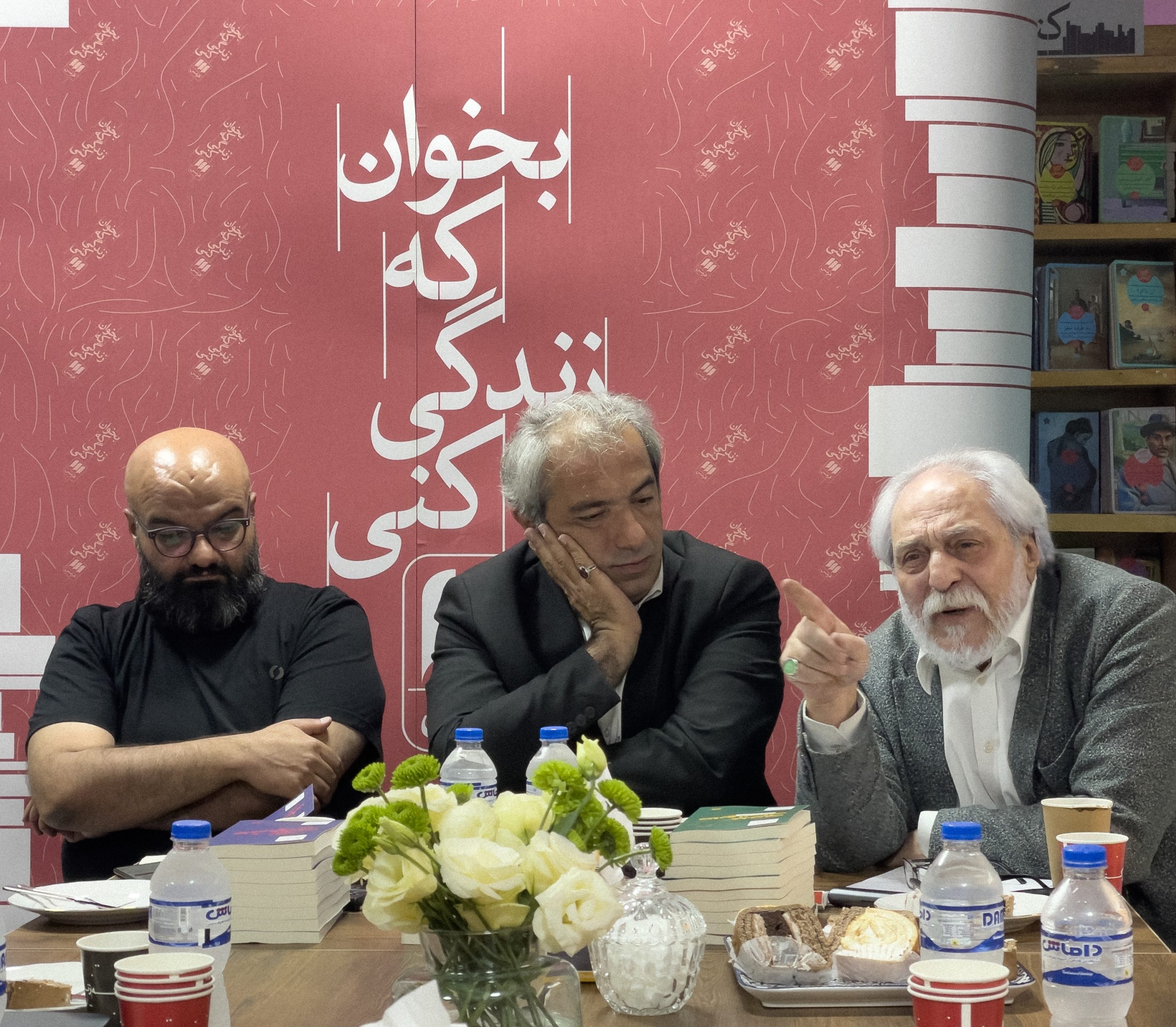 قمار آگاهانه نشر با هوش مصنوعی؛ از شک و تردید تا الگوسازی برای آینده ترجمه